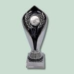 Sølv pokal på lysegrøn baggrund