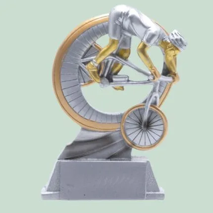 Cykel trofæ med cyklist figur