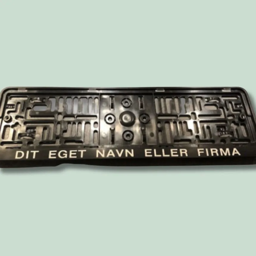 Nummerpladeramme med brugerdefineret tekstmulighed.