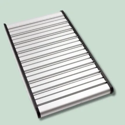 Sammenklappelig aluminiumsrampe til kørestol