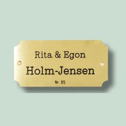 Messing navneskilt med Rita og Egon.