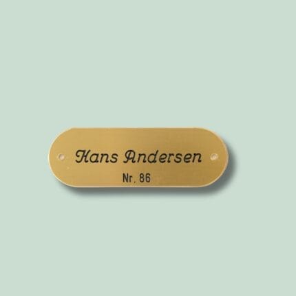 Messingskilt med teksten Hans Andersen, Nr. 86