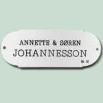 Navneskilt med Annette og Søren Johannesson Nr. 91