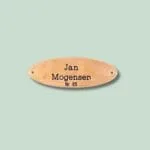 Navneskilt med Jan Mogensen, nummer 95.