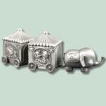 Elefant og togtog i metal