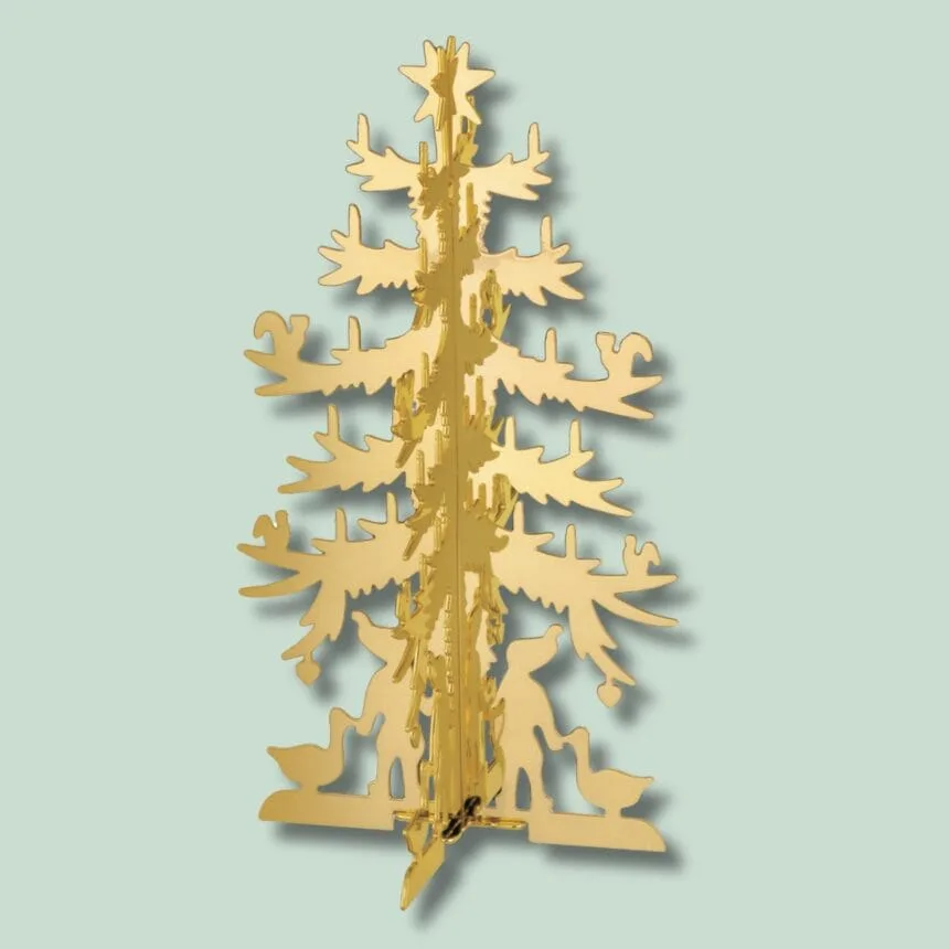 Guld juletræ med figurer på lyseblå baggrund.