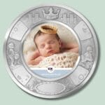 Sovende baby med krone på sølvramme
