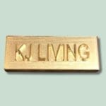 Gyldigt skilt med teksten 'KJ LIVING'