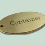 Messingmærke med indgraveringen "Container