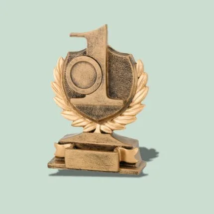 Guld nummer et trofæ med laurbærkrans