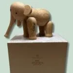 Kay Bojesen træelefant på papæske