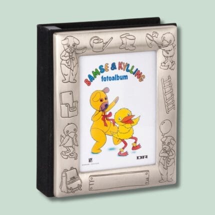 Bamse og Kylling fotoalbum i sølvramme.