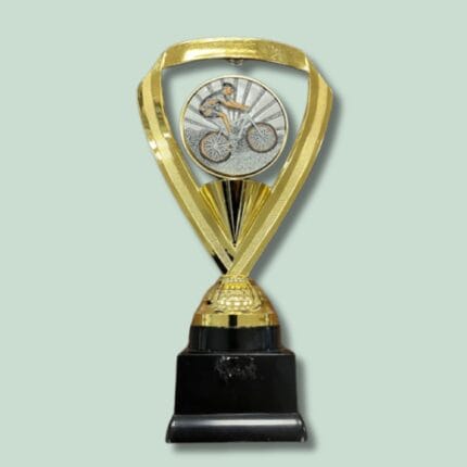Guld cykeltrofæ med skive dekoration