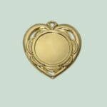 Guld vedhæng i hjerteformet design