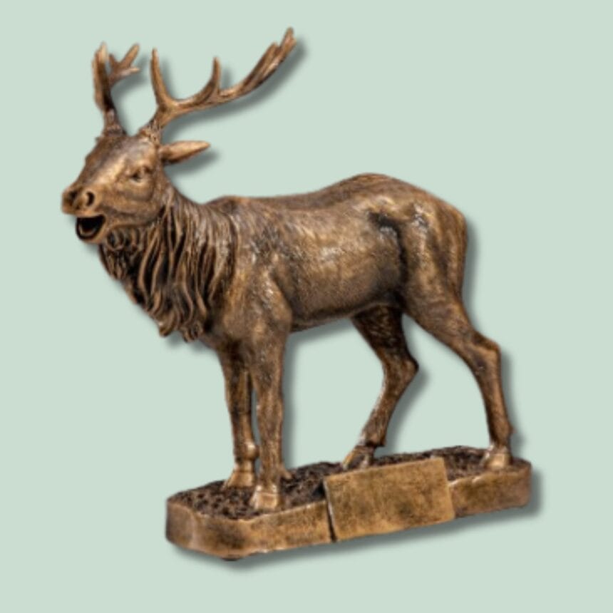 KRONHJORT - MED GRØN - REDIGERET DEN 6-7-2025 Statuette - Kronhjort - Billede 1